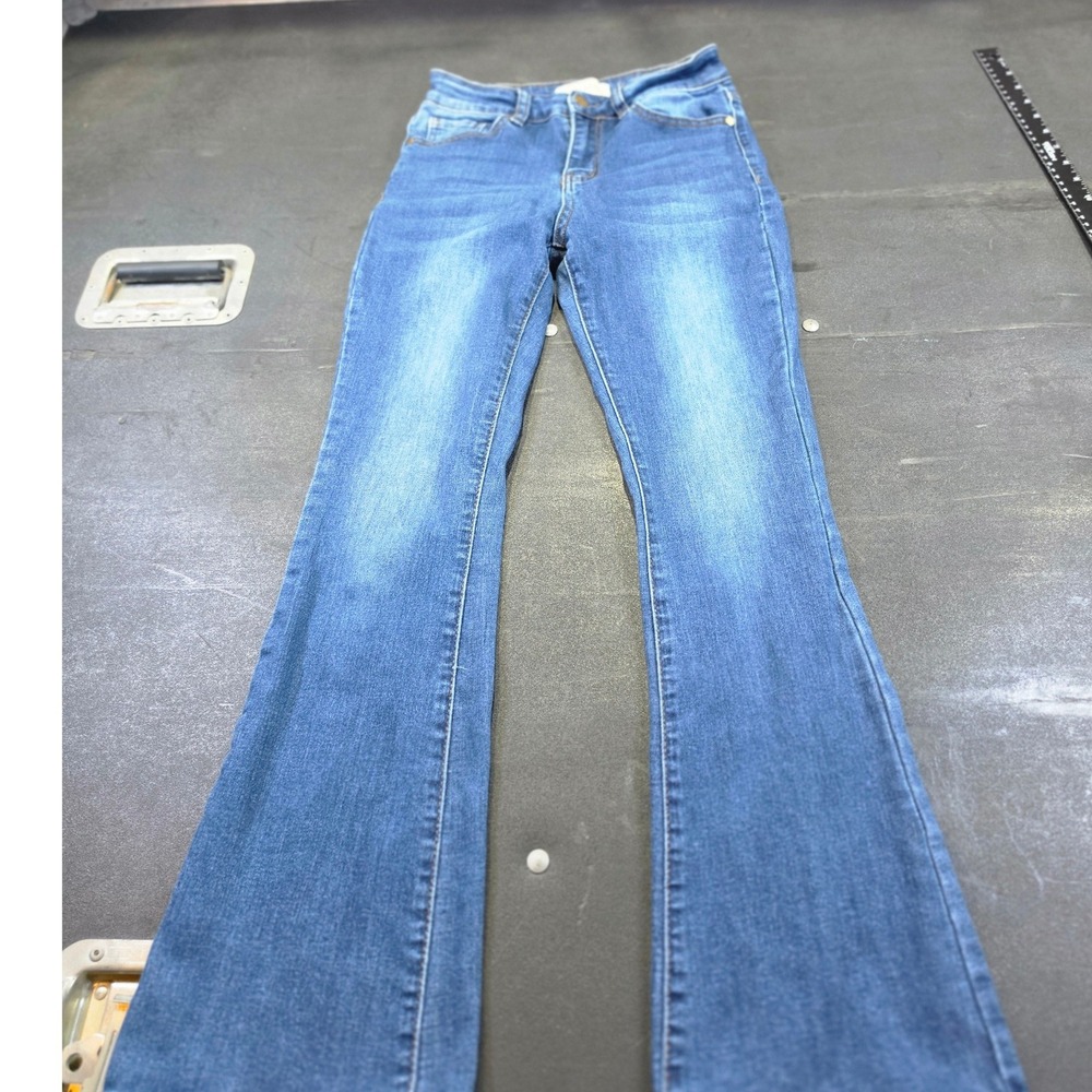 Love SOHO Blue Flare Leg Jeans Medium Wash Size 5 DSLM009